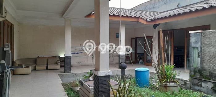Dijual Rumah Luas Elegan Dengan View Cantik di Kukusan, Depok Dijual Rumah Luas Elegan Dengan View Cantik di Kukusan, Depok