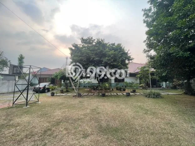 For Sale! Luxury House LT 1670m2 Desain Elegan di Tapos For Sale! Luxury House LT 1670m2 Desain Elegan di Tapos