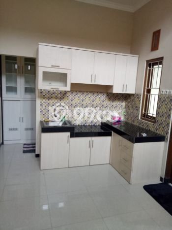 Jual Rumah Bagus Siap Huni LB 200m2 di Umbulharjo, Yogyakarta Jual Rumah Bagus Siap Huni LB 200m2 di Umbulharjo, Yogyakarta