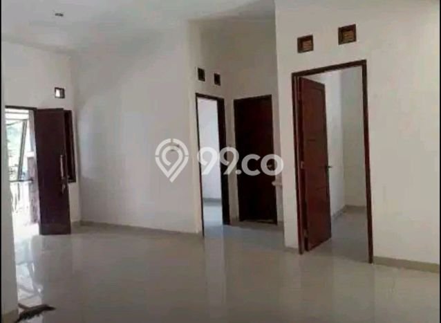 Rumah Strategis Modern Lb 110m2 di Pedurungan, Semarang Rumah Strategis Modern Lb 110m2 di Pedurungan, Semarang