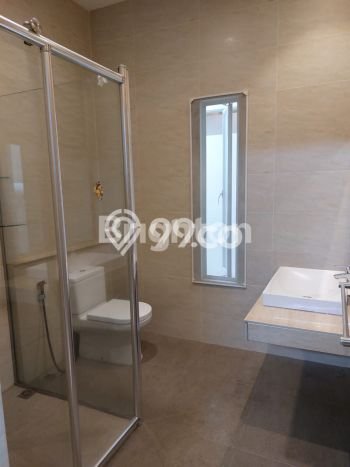 Rumah Mewah LB 350m2 Siap Huni Desain Elegan di Tajur, Bogor Rumah Mewah LB 350m2 Siap Huni Desain Elegan di Tajur, Bogor