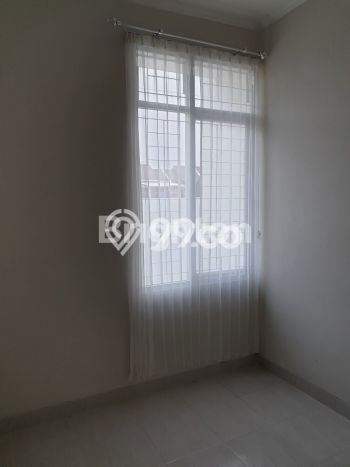 Disewakan! Rumah 2 Kamar Tidur &
1 Kamar Mandi di Cimanggu, Bogor Disewakan! Rumah 2 Kamar Tidur &
1 Kamar Mandi di Cimanggu, Bogor