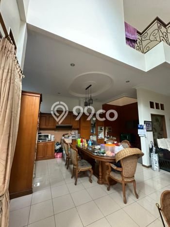 Hunian Elit LB 400m2 Siap Pakai Desain Elegan di Pabaton, Bogor Hunian Elit LB 400m2 Siap Pakai Desain Elegan di Pabaton, Bogor