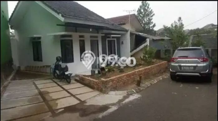 Hunian Terjangkau LT 94m2 di Batutulis Akses Mudah Hunian Terjangkau LT 94m2 di Batutulis Akses Mudah