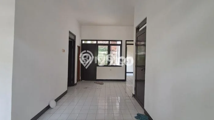 Lokasi terbaik! Rumah siap pakai dikontrakkan di Bantar Jati LB 45m2 Lokasi terbaik! Rumah siap pakai dikontrakkan di Bantar Jati LB 45m2