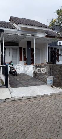 Disewakan Rumah Murah di Mulyaharja Bogor Punya 2 Kamar Tidur Disewakan Rumah Murah di Mulyaharja Bogor Punya 2 Kamar Tidur