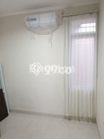 Disewakan! Rumah 2 Kamar Tidur &
1 Kamar Mandi di Cimanggu, Bogor Disewakan! Rumah 2 Kamar Tidur &
1 Kamar Mandi di Cimanggu, Bogor