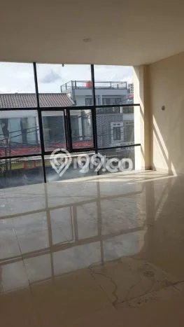 Ruko Disewa di Bogor dengan LB 200m2 Area Komersial Ramai Ruko Disewa di Bogor dengan LB 200m2 Area Komersial Ramai