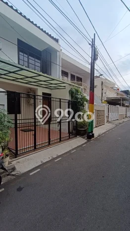 Jarang Ada! Rumah Sewa 2 Kamar Bagus Siap Huni Tomang Jarang Ada! Rumah Sewa 2 Kamar Bagus Siap Huni Tomang