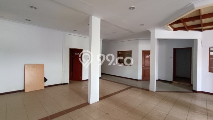 AREA TERBAIK! Ruko di , Luas 550m2m², Keramaian Terjamin AREA TERBAIK! Ruko di , Luas 550m2m², Keramaian Terjamin