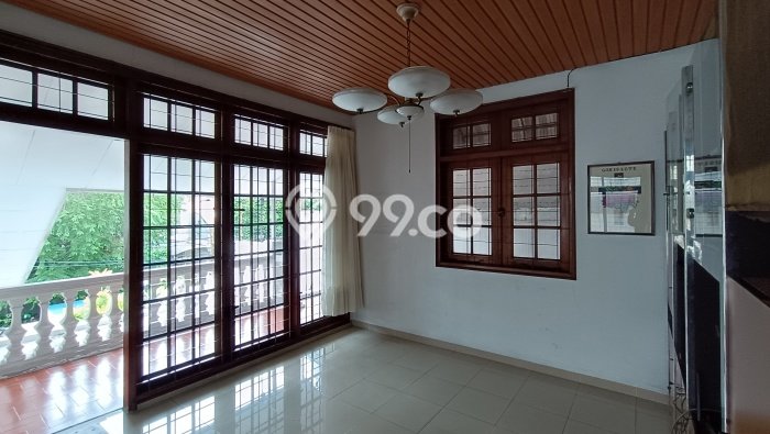 Rumah Elit Modern Siap Huni di Tomang Jakarta Barat Rumah Elit Modern Siap Huni di Tomang Jakarta Barat