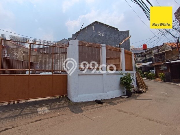 Untuk Dijual Gudang di Palmerah Jakarta Barat LT 600m2 / LB 300m2 Untuk Dijual Gudang di Palmerah Jakarta Barat LT 600m2 / LB 300m2