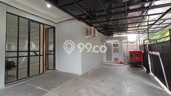 Ruko Dijual di Prime Area Jakarta Barat Luas 550m2 Ruko Dijual di Prime Area Jakarta Barat Luas 550m2