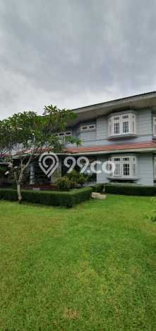 Rumah Elit Modern Tanpa Renovasi di Ragunan Jakarta Selatan Rumah Elit Modern Tanpa Renovasi di Ragunan Jakarta Selatan