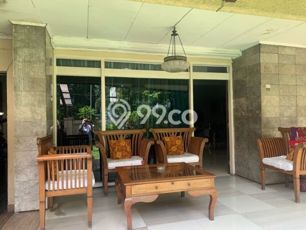 Rumah Mewah Siap Huni LT 720m2 di Kebayoran Baru, Jakarta Selatan Rumah Mewah Siap Huni LT 720m2 di Kebayoran Baru, Jakarta Selatan