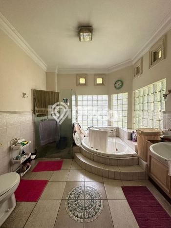 Rumah Mewah Dijual LT 1200m2 di Kebayoran Lama, Jakarta Selatan Rumah Mewah Dijual LT 1200m2 di Kebayoran Lama, Jakarta Selatan