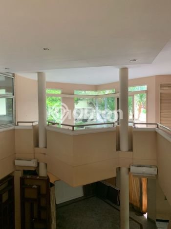 Dijual Rumah Premium dengan Fasilitas Sekitar Lengkap di Ciracas, Jakarta Timur Dijual Rumah Premium dengan Fasilitas Sekitar Lengkap di Ciracas, Jakarta Timur