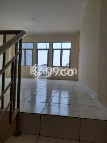 For Rent Ruko Strategis Kawasan Kemang, Luas 140m², Jalan Strategis For Rent Ruko Strategis Kawasan Kemang, Luas 140m², Jalan Strategis