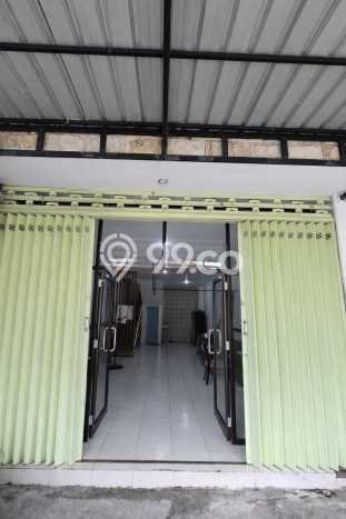 Area Ramai! Ruko Dijual di Denpasar Barat untuk Bisnis Luas Bangunan 108m2 Area Ramai! Ruko Dijual di Denpasar Barat untuk Bisnis Luas Bangunan 108m2