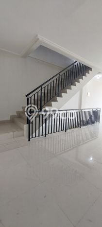 Unit Komersial Disewakan di Jakarta Utara Area Strategis Harga Kompetitif Unit Komersial Disewakan di Jakarta Utara Area Strategis Harga Kompetitif