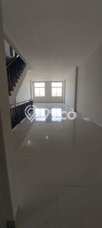 Ruko Dijual di Jakarta Utara LT 67m2 & LB 270m2 Lokasi Terbaik! Ruko Dijual di Jakarta Utara LT 67m2 & LB 270m2 Lokasi Terbaik!