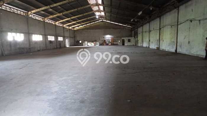 Unit Gudang Disewakan di Batu Ceper di Area Ramai & Strategis Unit Gudang Disewakan di Batu Ceper di Area Ramai & Strategis