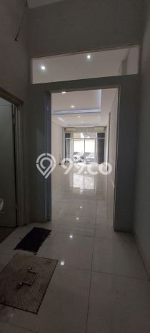 AREA KOMERSIAL! Ruko di Kebon Jeruk, Luas 200m2m², Posisi Premium AREA KOMERSIAL! Ruko di Kebon Jeruk, Luas 200m2m², Posisi Premium