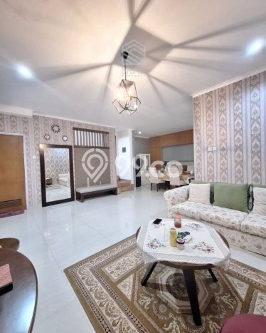 Hunian Mewah LB 160m2 Siap Pakai Desain Elegan di Pangkalan Jati, Depok Hunian Mewah LB 160m2 Siap Pakai Desain Elegan di Pangkalan Jati, Depok