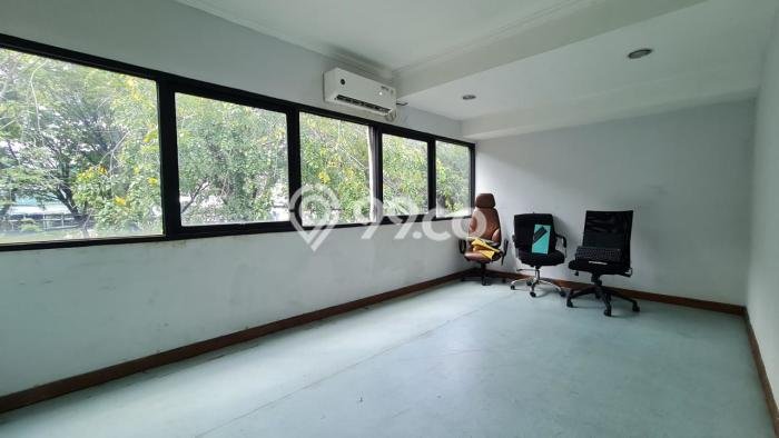 Unit Gudang Dijual di Jakarta Utara LT 1500m2 & LB 1320m2 Unit Gudang Dijual di Jakarta Utara LT 1500m2 & LB 1320m2