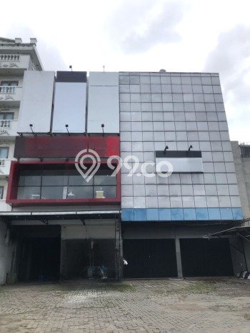 For Rent Ruko Kawasan Strategis Kawasan , Luas 153m2m², Siap Usaha For Rent Ruko Kawasan Strategis Kawasan , Luas 153m2m², Siap Usaha