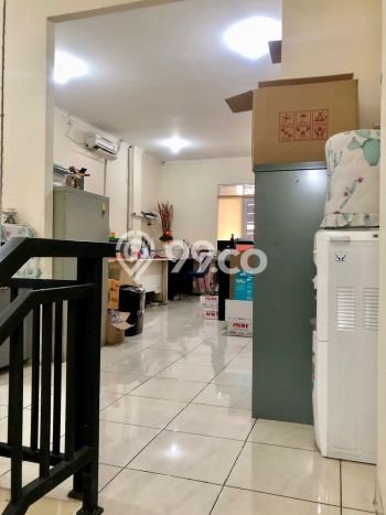 LOKASI PREMIUM! Ruko Kawasan Cengkareng, Luas 195m², Jalan Utama, Area Komersial LOKASI PREMIUM! Ruko Kawasan Cengkareng, Luas 195m², Jalan Utama, Area Komersial
