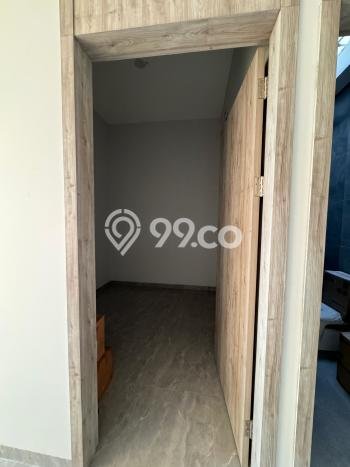 Dijual Hunian Rumah Terawat 3 KT di Meruya, Jakarta Barat Dijual Hunian Rumah Terawat 3 KT di Meruya, Jakarta Barat