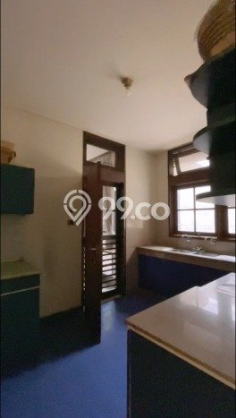 Rumah Luxury Modern Siap Huni di Meruya Jakarta Barat Rumah Luxury Modern Siap Huni di Meruya Jakarta Barat