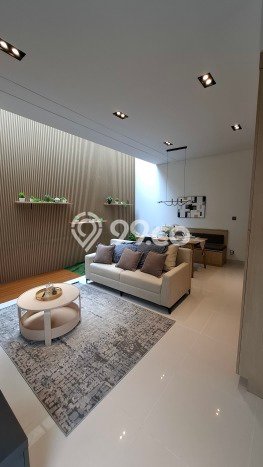 Rumah Luxury Modern Tanpa Renovasi di Semanan Jakarta Barat Rumah Luxury Modern Tanpa Renovasi di Semanan Jakarta Barat