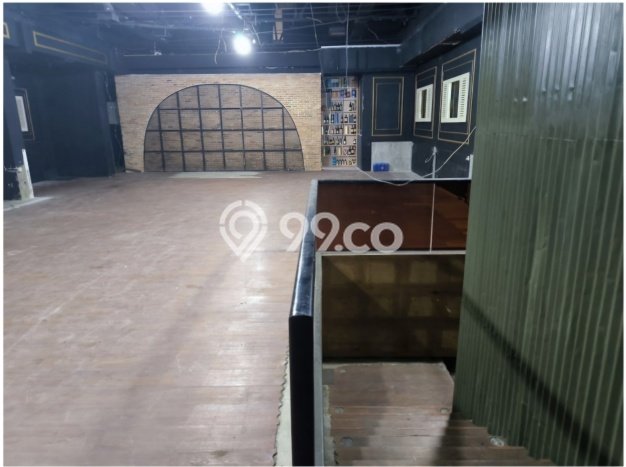 Kantor Disewa di Jakarta Selatan dengan LB 1800m2 Area Komersial Ramai Kantor Disewa di Jakarta Selatan dengan LB 1800m2 Area Komersial Ramai