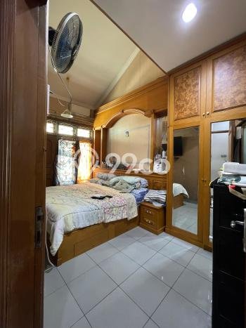 Jual Rumah Eksklusif 4 KT di Duri Kepa, Jakarta Barat Jual Rumah Eksklusif 4 KT di Duri Kepa, Jakarta Barat