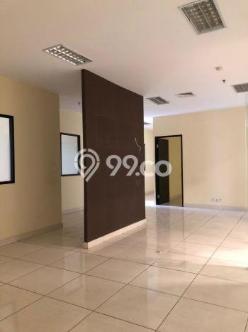 Unit Kantor Paling Strategis di Pancoran Jakarta Selatan dengan LB 669m2 Unit Kantor Paling Strategis di Pancoran Jakarta Selatan dengan LB 669m2