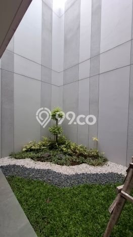 Rumah Elit Modern Siap Huni di Pantai Mutiara Jakarta Utara Rumah Elit Modern Siap Huni di Pantai Mutiara Jakarta Utara