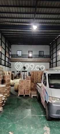 Gudang Premium Kawasan Narogong, Luas 300m², Akses Mainroad, Berkembang Gudang Premium Kawasan Narogong, Luas 300m², Akses Mainroad, Berkembang