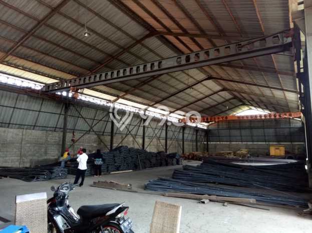 LOKASI PREMIUM! Gudang Kawasan Majalengka Kota, Luas 6000m², Jalan Utama, Area Komersial LOKASI PREMIUM! Gudang Kawasan Majalengka Kota, Luas 6000m², Jalan Utama, Area Komersial