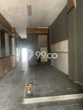 Ruko Disewa di Jakarta Timur dengan LB 333m2 Area Komersial Ramai Ruko Disewa di Jakarta Timur dengan LB 333m2 Area Komersial Ramai