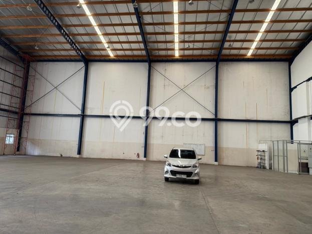 KAWASAN KOMERSIAL! Gudang For Rent di , Luas 720m2m², Area Premium KAWASAN KOMERSIAL! Gudang For Rent di , Luas 720m2m², Area Premium