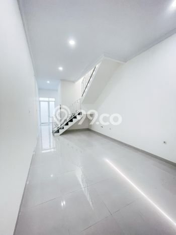 Ruko Lokasi Strategis di Pondok Ungu, Luas 100m², Mainroad Ruko Lokasi Strategis di Pondok Ungu, Luas 100m², Mainroad