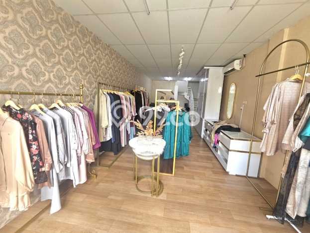 INVESTASI POTENSIAL! Ruko Kawasan , Luas 104m2m², Kawasan Komersial INVESTASI POTENSIAL! Ruko Kawasan , Luas 104m2m², Kawasan Komersial