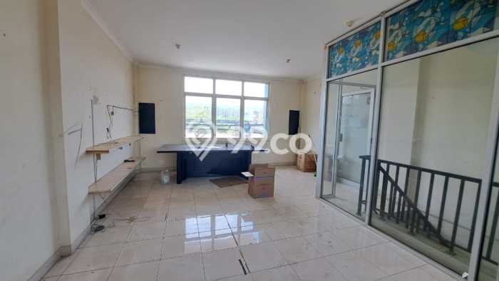 FOR RENT! Ruko di harapan indah Cocok untuk Bisnis 240m2 FOR RENT! Ruko di harapan indah Cocok untuk Bisnis 240m2