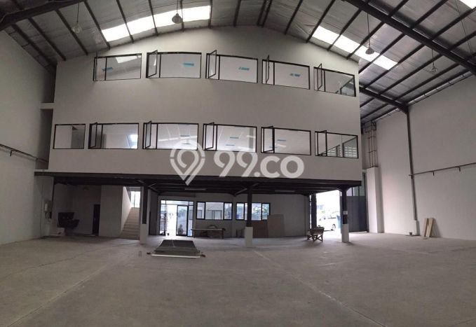 LOKASI POTENSIAL! Gudang For Rent di Lippo Cikarang, Luas 1650m², Ready Usaha LOKASI POTENSIAL! Gudang For Rent di Lippo Cikarang, Luas 1650m², Ready Usaha