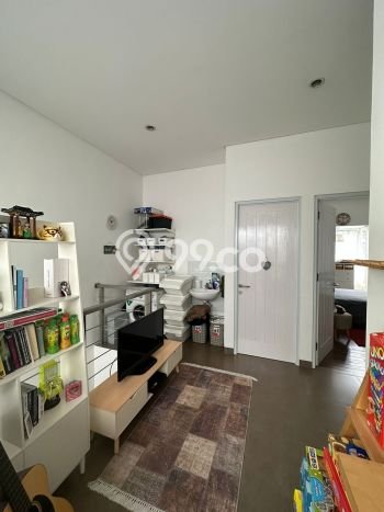 Rumah 4 KT 2 KM One Gate System di Bintaro, Tangerang Selatan Rumah 4 KT 2 KM One Gate System di Bintaro, Tangerang Selatan