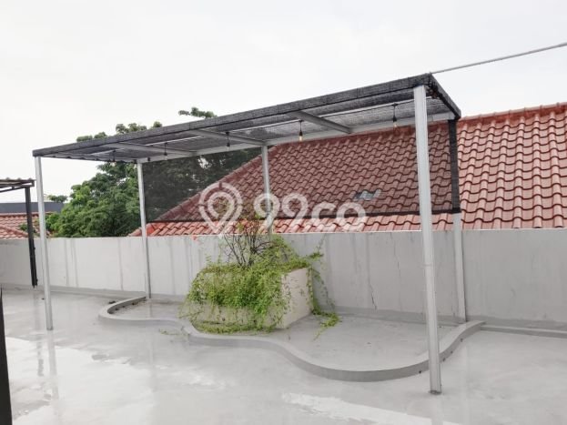 Ready to Use! Luxury House LT 300m2 Desain Elegan di BSD City Ready to Use! Luxury House LT 300m2 Desain Elegan di BSD City