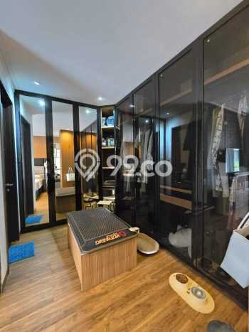 Rumah Elit Modern Siap Huni di Bintaro Tangerang Selatan Rumah Elit Modern Siap Huni di Bintaro Tangerang Selatan
