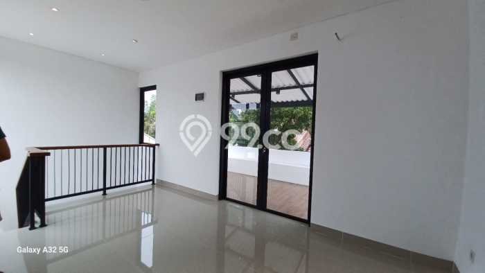 Dijual Rumah Eksklusif 4 KT di Sektor 9-Bintaro, Tangerang Selatan Dijual Rumah Eksklusif 4 KT di Sektor 9-Bintaro, Tangerang Selatan